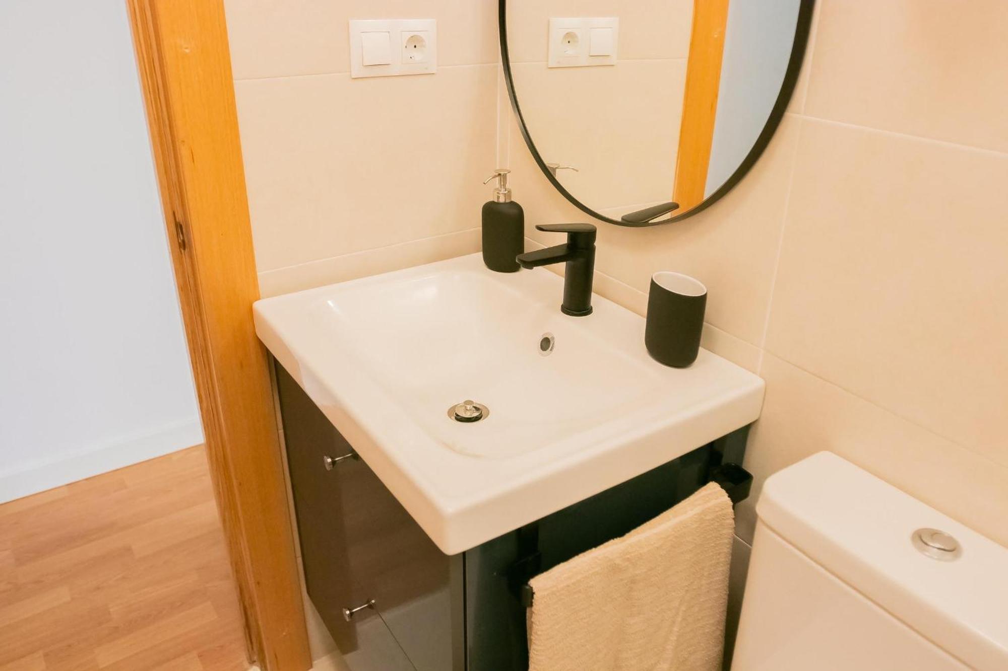 Peaceful Central Apartment Malaga Bagian luar foto